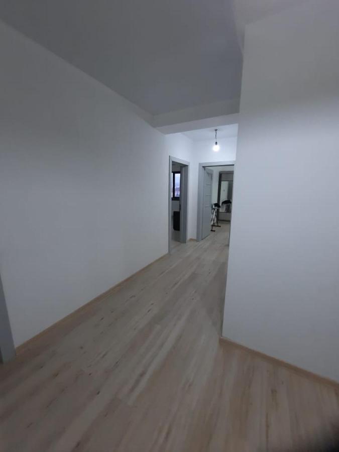 Apartmán Diplomat - 2 Biškek Exteriér fotografie