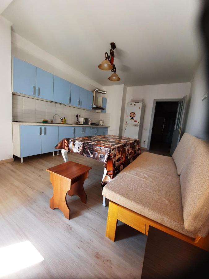 Apartmán Diplomat - 2 Biškek Exteriér fotografie