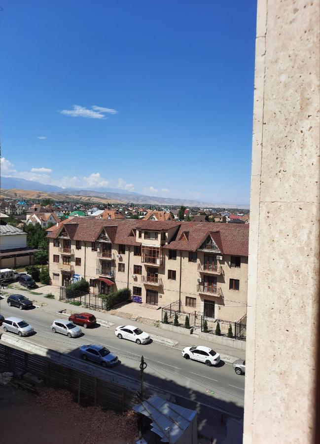 Apartmán Diplomat - 2 Biškek Exteriér fotografie